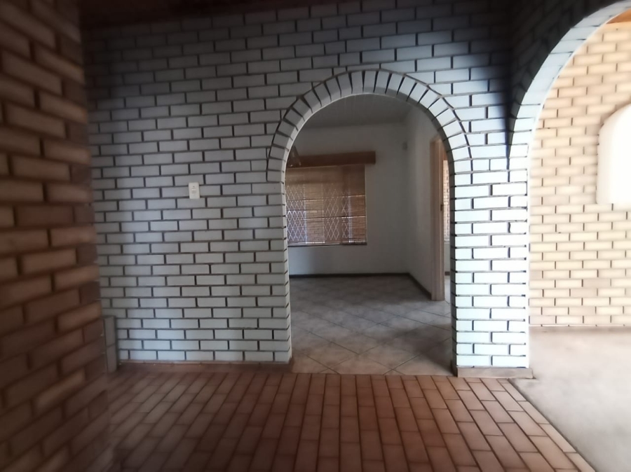 4 Bedroom Property for Sale in Parys Free State